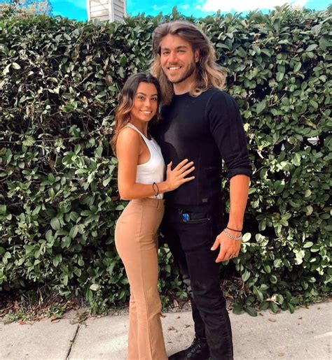 gus from floribama shore girlfriend|Floribama Shores Gus Smyrnios Is Engaged to True Love。